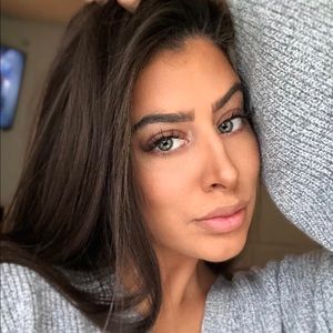 Meet your Posher, Francesca